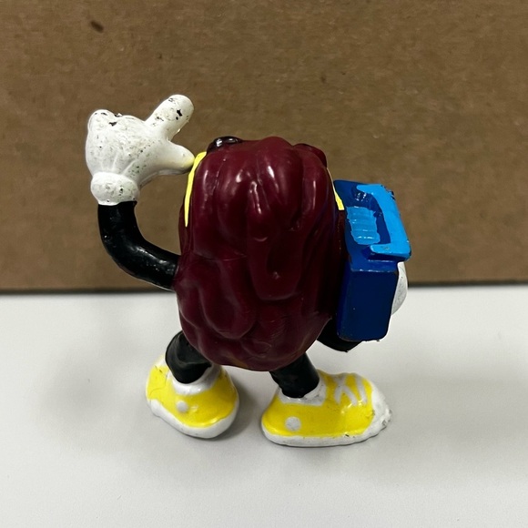 Vintage 1988 Calrab Applause California Raisins Boombox Radio 2" Mini Figure - Picture 4 of 5